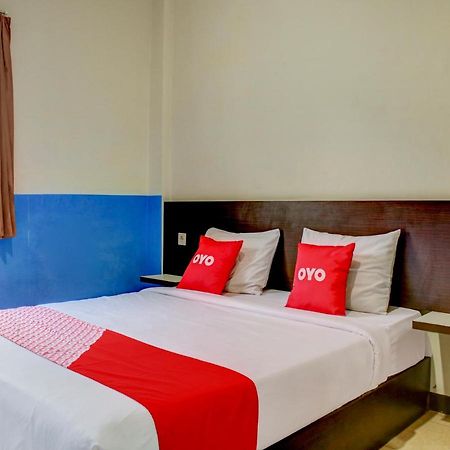 Oyo 90162 Remboelan Guest House Sungai Lutus 외부 사진