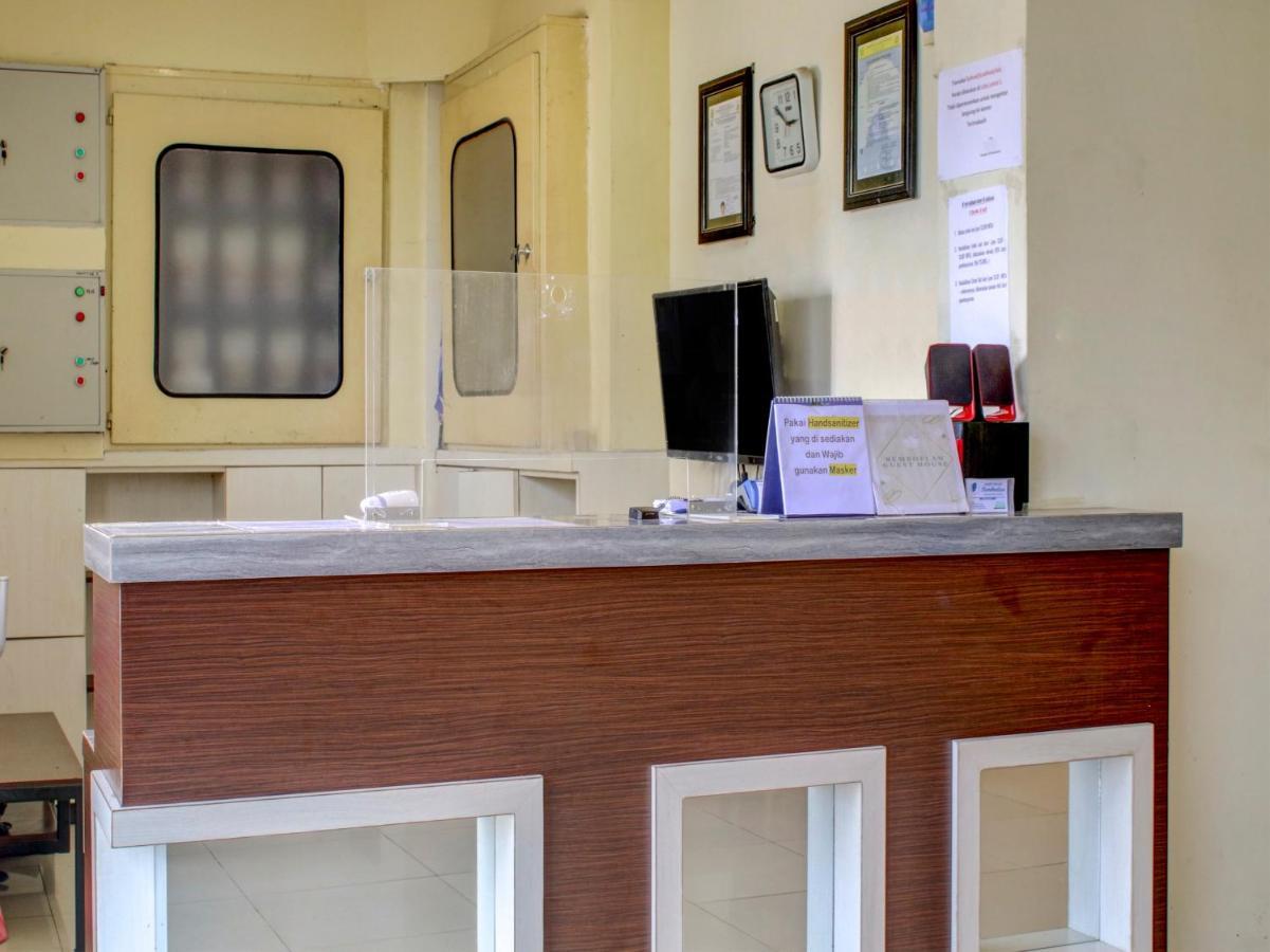 Oyo 90162 Remboelan Guest House Sungai Lutus 외부 사진