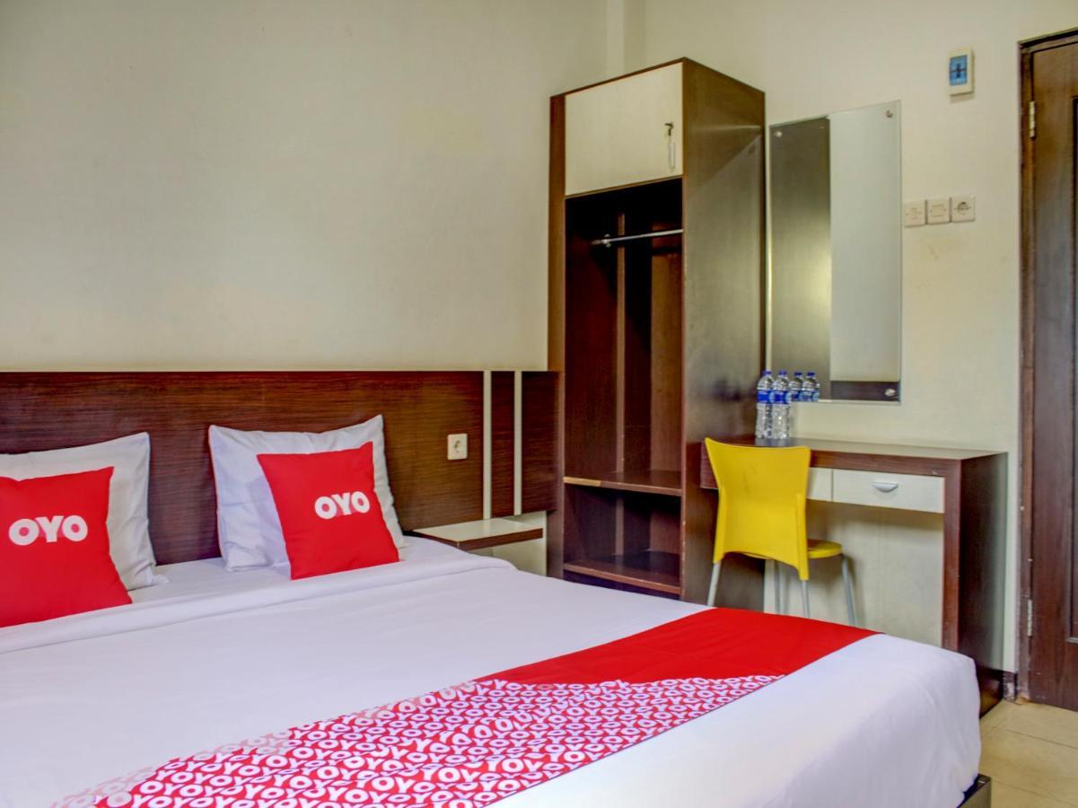 Oyo 90162 Remboelan Guest House Sungai Lutus 외부 사진
